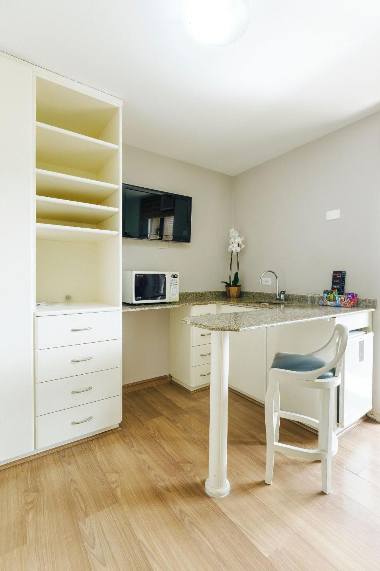 Bristol Upper Curitiba Alto Da XV Hotel Екстериор снимка