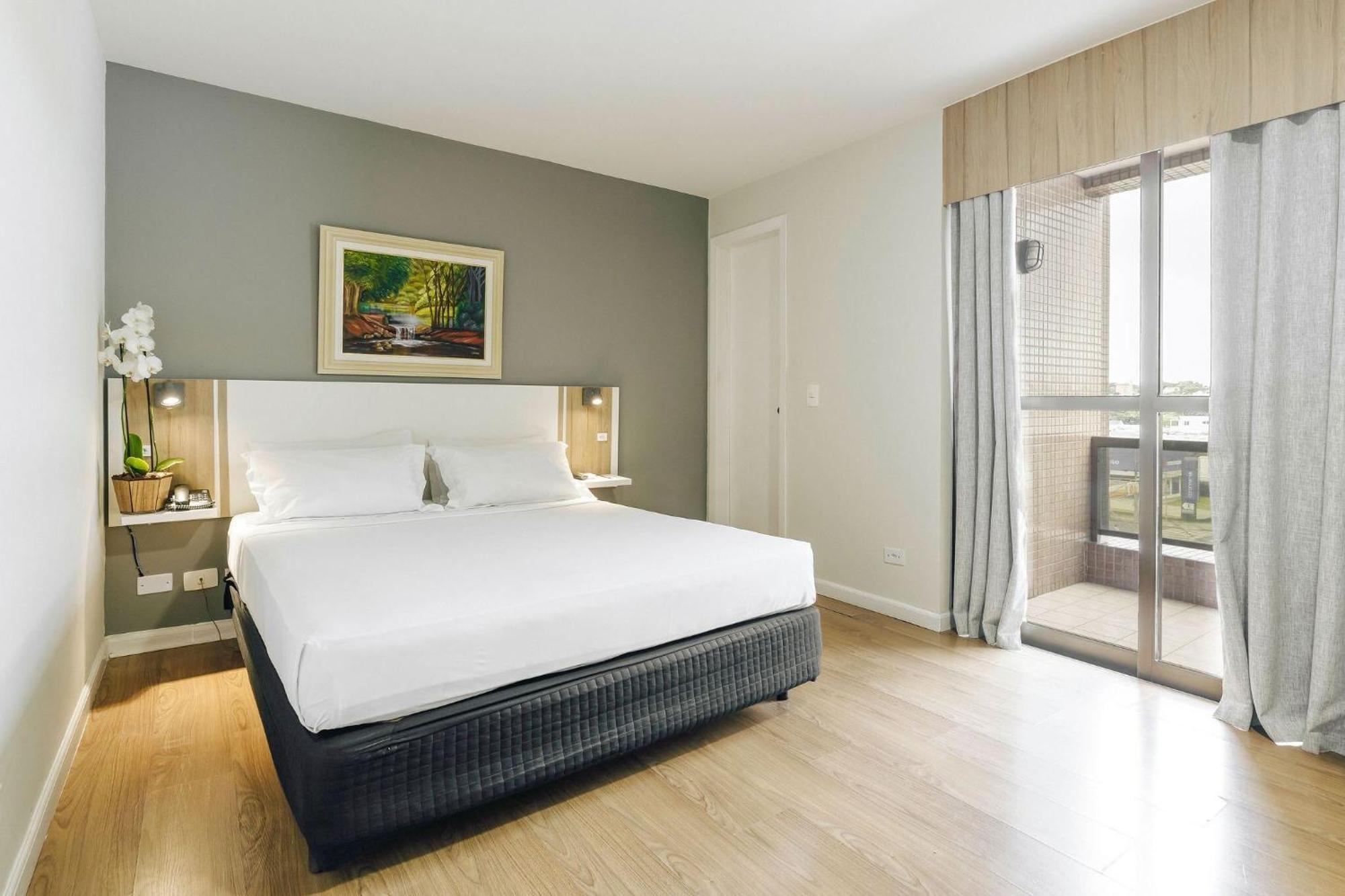 Bristol Upper Curitiba Alto Da XV Hotel Екстериор снимка